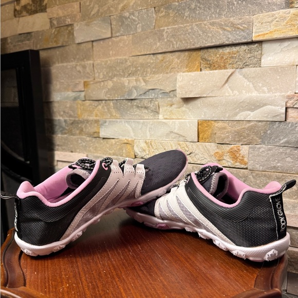 Woman’s Sz 7 Body Glove Purple Blue Water Beach Pool Shoes EUC - Picture 5 of 7